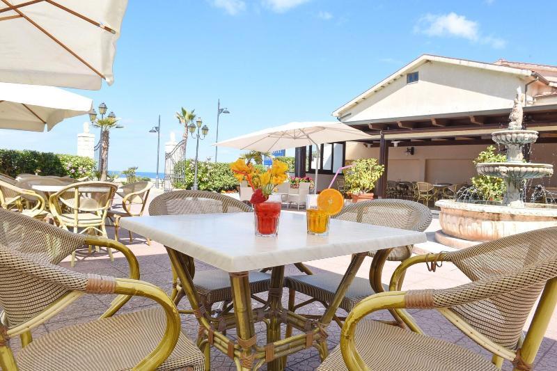 Hotel Costa D'Oro Santa Maria di Castellabate Dış mekan fotoğraf