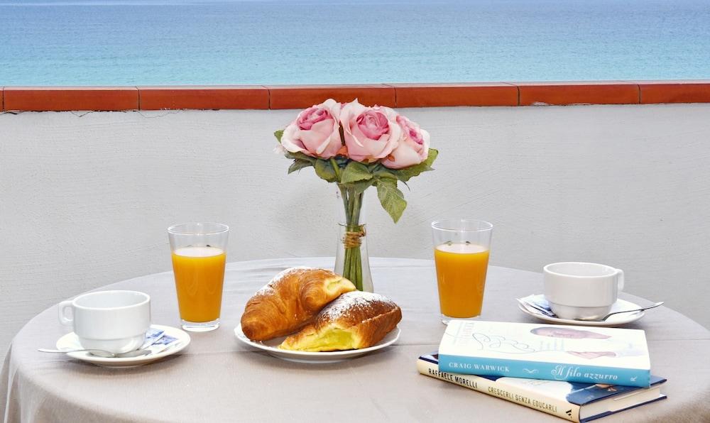 Hotel Costa D'Oro Santa Maria di Castellabate Dış mekan fotoğraf