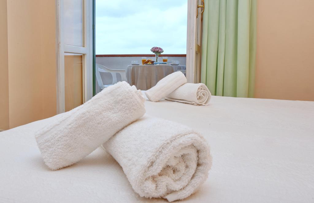 Hotel Costa D'Oro Santa Maria di Castellabate Dış mekan fotoğraf