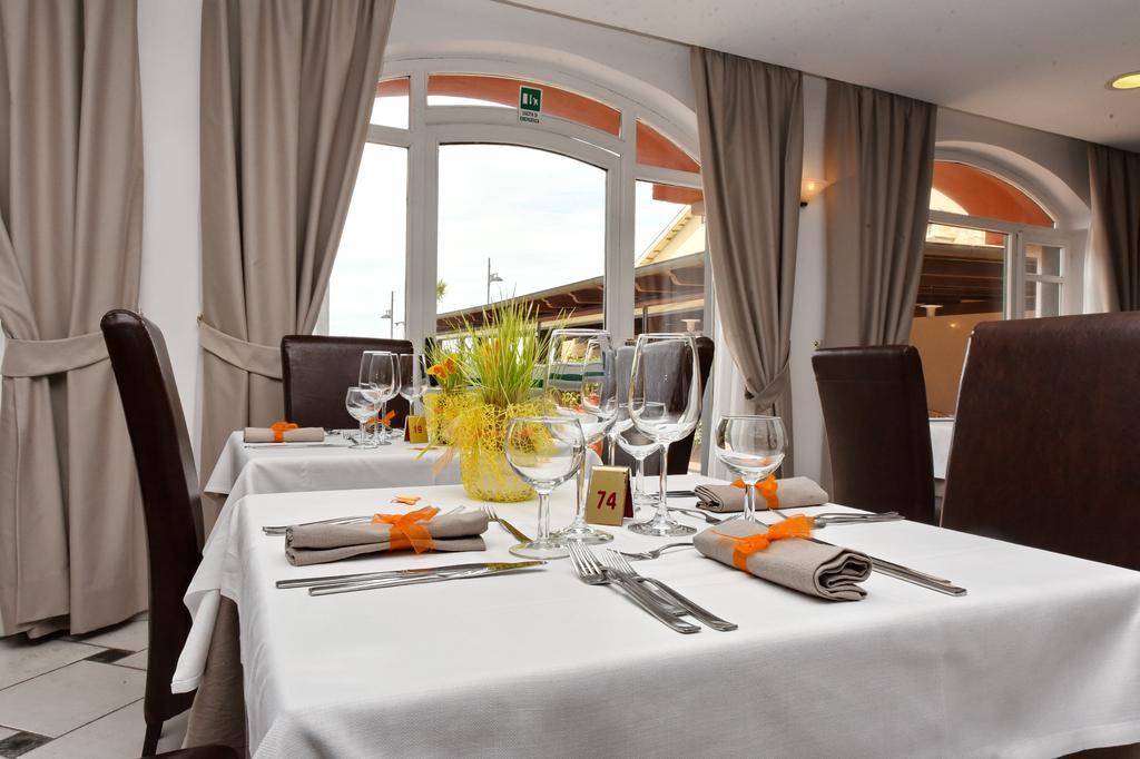 Hotel Costa D'Oro Santa Maria di Castellabate Dış mekan fotoğraf