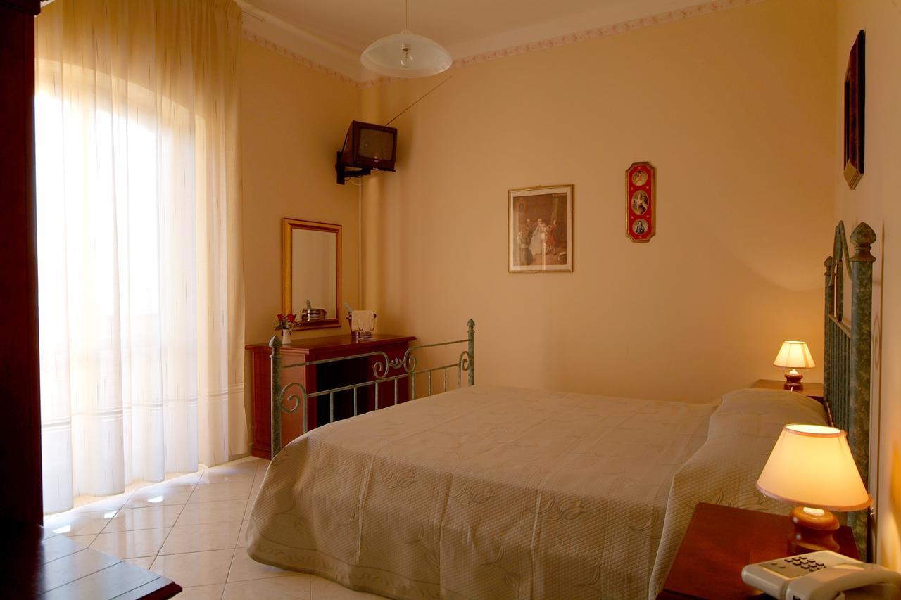 Hotel Costa D'Oro Santa Maria di Castellabate Oda fotoğraf